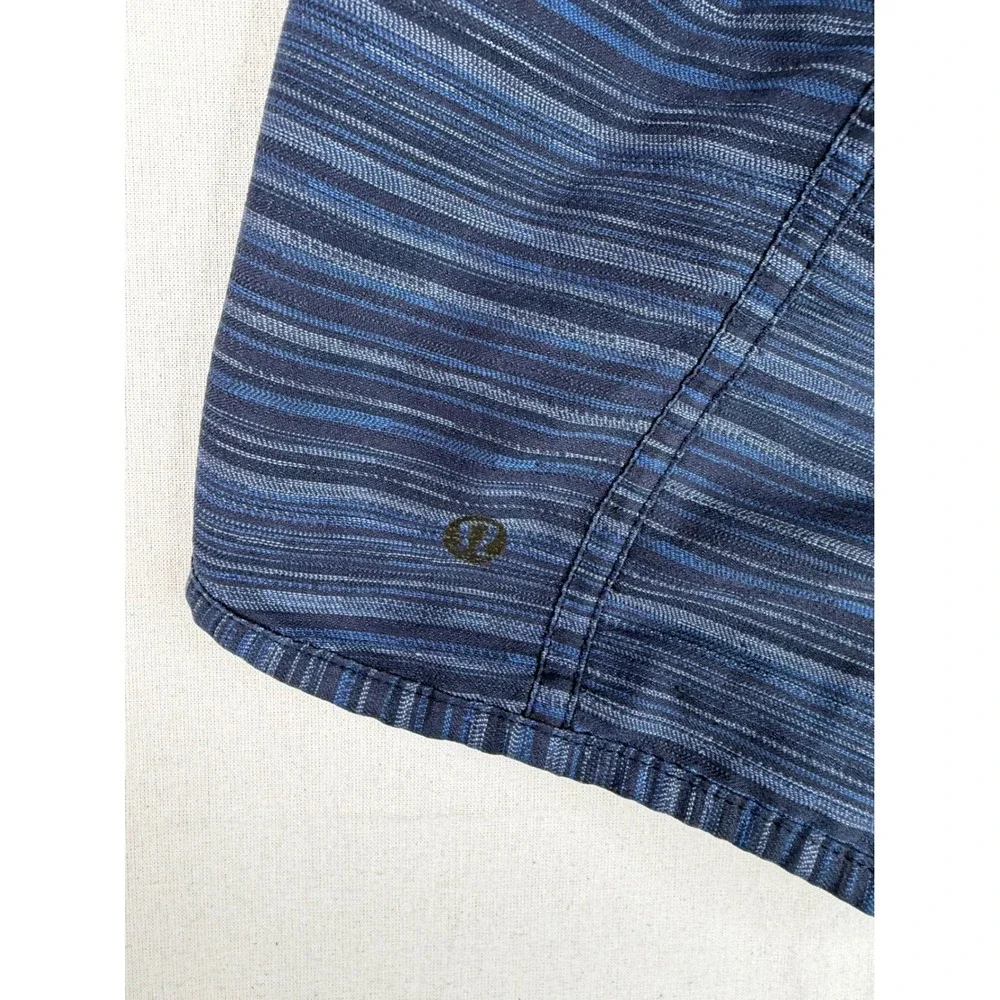 Lululemon Women's Tracker Shorts II size 8 Space Cadet Blue